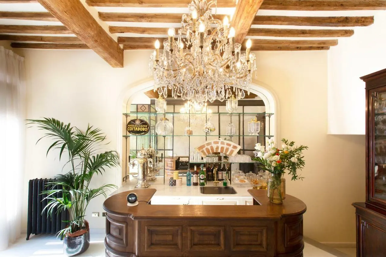Bed and Breakfast Dimora Deco Lugo